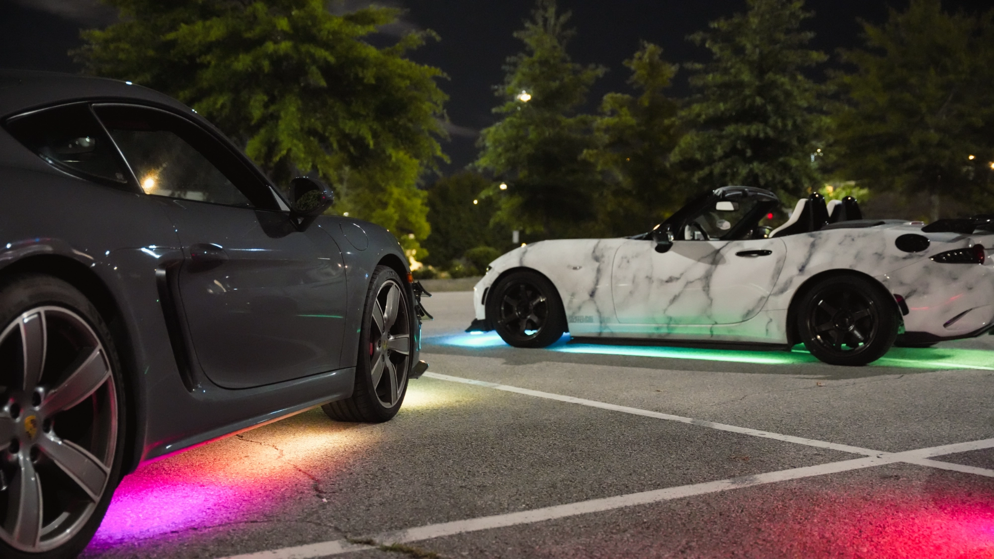 underglow showing a single solid color
